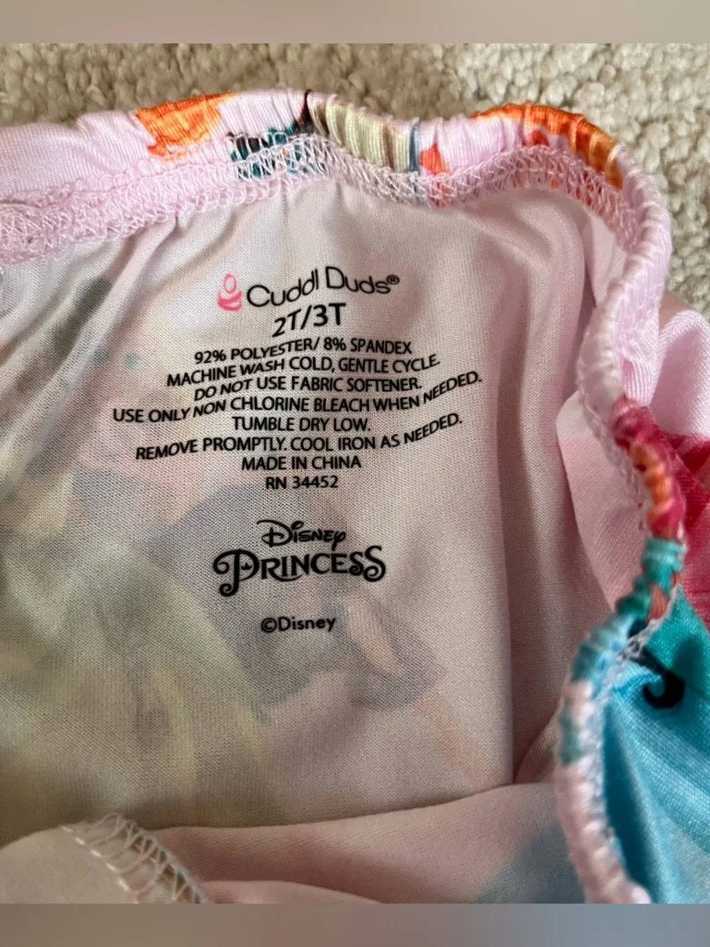 Cuddl Duds Disney Princess’ 2-piece Pajama Set size 2T/3T